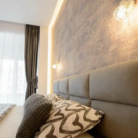 Penthouse Eliza - Coressi Apartment