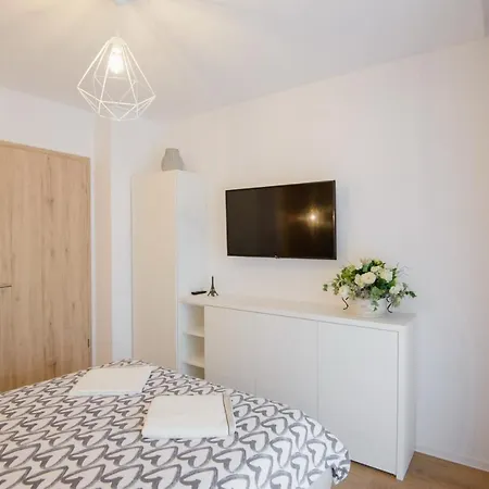 Penthouse Eliza - Coressi * Brasov